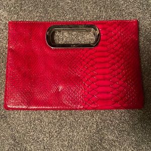 Red clutch